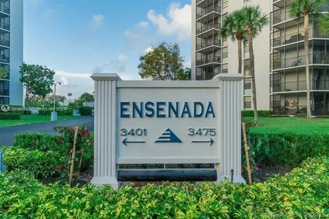 3401 N Country Club Dr # 406, Aventura FL 33180