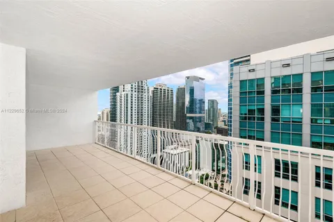 1200 Brickell Bay Dr # 4114, Miami FL 33131