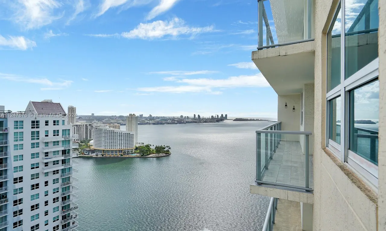 1155 Brickell Bay Dr # 3404, Miami FL 33131