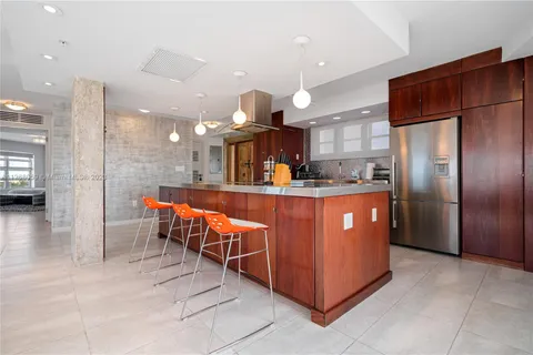 1881 Washington Ave, Miami Beach FL 33139