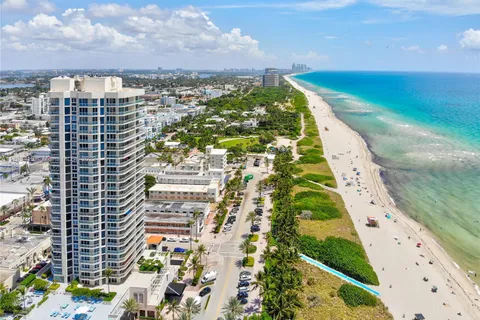 7330 Ocean Ter # D, Miami Beach FL 33141