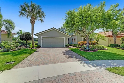 8814 Bellido Cir, Boynton Beach FL 33472