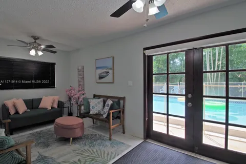 920 NE 177th St, North Miami Beach FL 33162