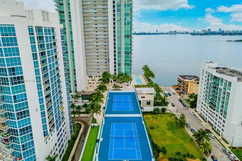 2900 NE 7th Ave # 3202, Miami FL 33137