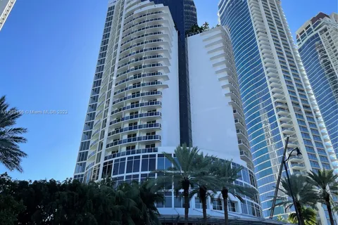 18001 Collins Ave, Sunny Isles Beach FL 33160