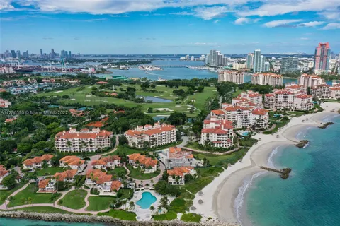 19133 Fisher Island Dr # 19133, Miami Beach FL 33109