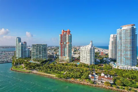 300 S Pointe Dr # 4306, Miami Beach FL 33139