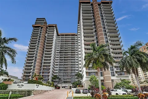 2030 S Ocean Dr # 718, Hallandale Beach FL 33009