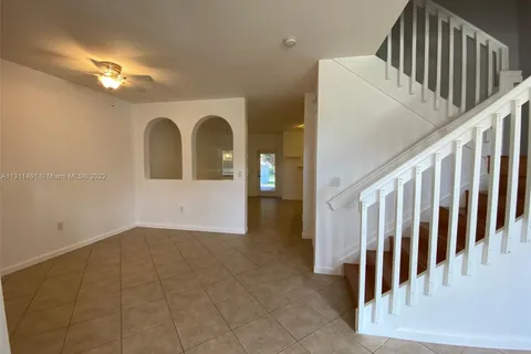 27457 SW 142nd Ave, Homestead FL 33032