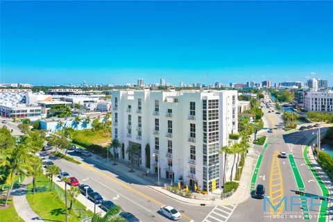 1701 Sunset Harbor Dr # C106, Miami Beach FL 33139