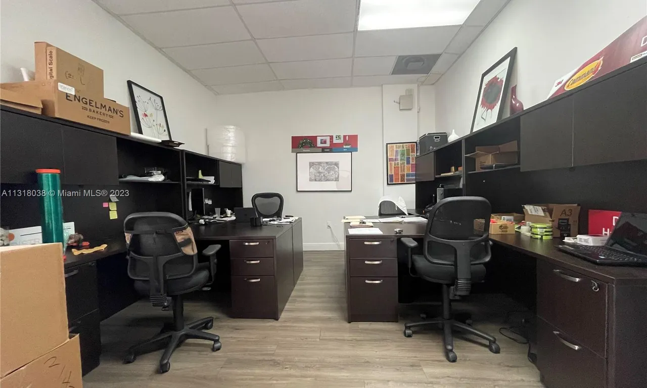 2638 B NW 97th Ave, Doral FL 33172