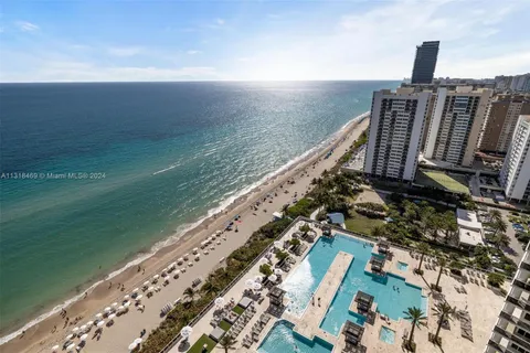 1830 S Ocean Dr # 2703, Hallandale Beach FL 33009