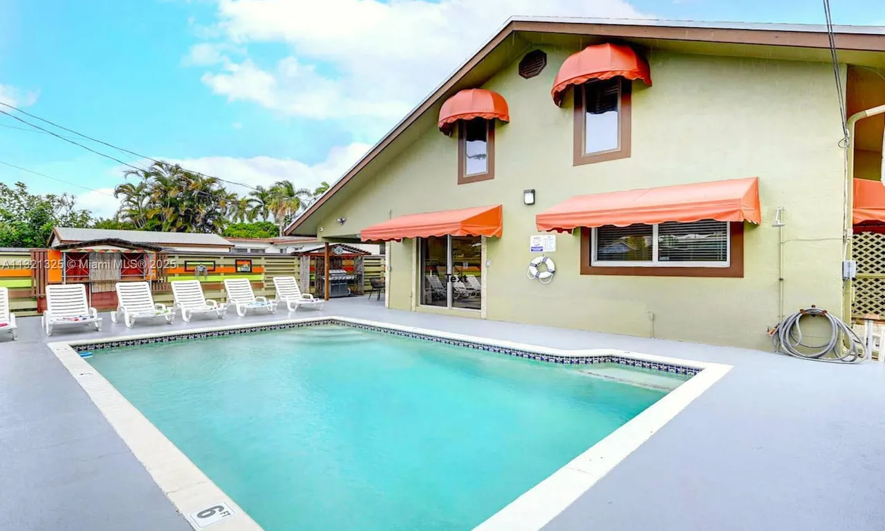 1020 N 13th Ter, Hollywood FL 33019