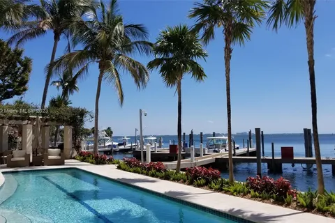 1660 W Glencoe St # 302, Coconut Grove FL 33133