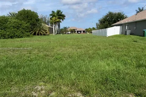 2336 NW 35TH PL, Cape Coral FL 33993