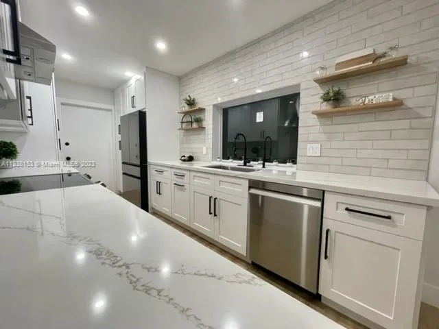 17051 SW 85th Ave, Palmetto Bay FL 33157