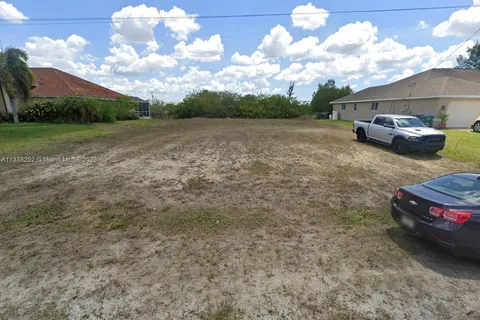 124 NE 18TH ST, Cape Coral FL 33909