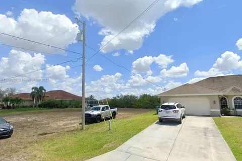 124 NE 18TH ST, Cape Coral FL 33909