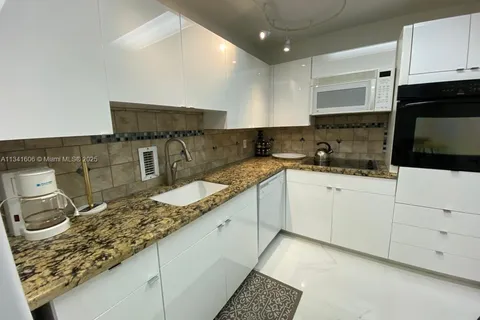 4001 S Ocean Dr # 10F, Hollywood FL 33019