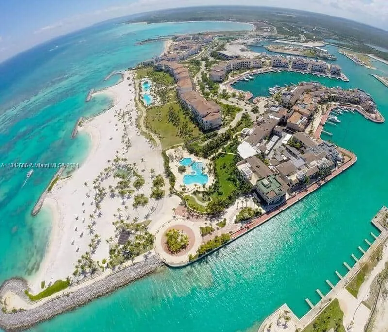 . Condominio Fundadores Marina Cap Cana, FL