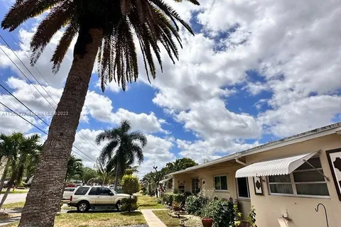 1819 NW 60th Ave # F, Sunrise FL 33313