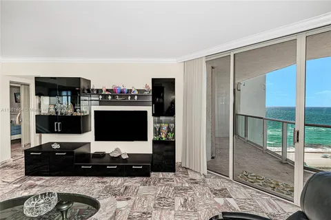 16485 Collins Ave # 1238, Sunny Isles Beach FL 33160