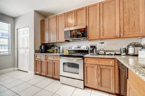 1936 NE 5th St, Boynton Beach FL 33435