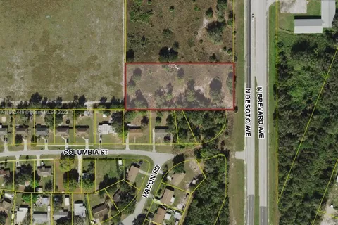 1525 N BREVARD AVE, Port Charlotte FL 34266