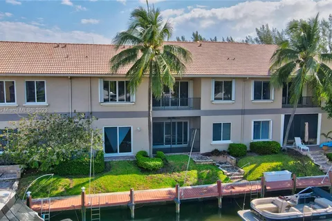 23 Royal Palm Way # 16, Boca Raton FL 33432