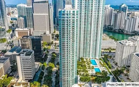 950 Brickell Bay Dr # 3505, Miami FL 33131