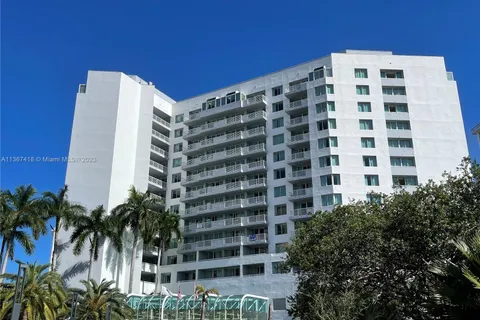 2670 E Sunrise Blvd # 722, Fort Lauderdale FL 33304