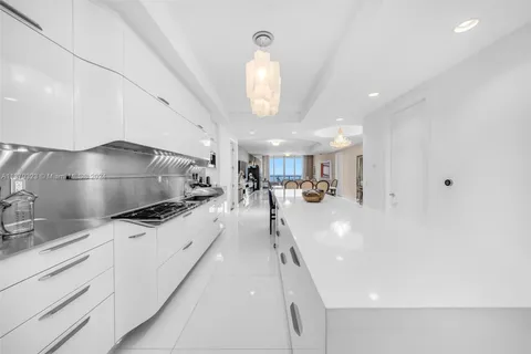 9701 Collins Ave # 1504S, Bal Harbour FL 33154