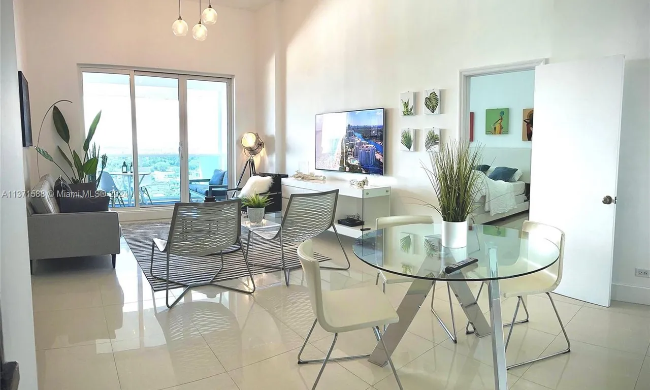 2301 Collins Ave # 1626, Miami Beach FL 33139