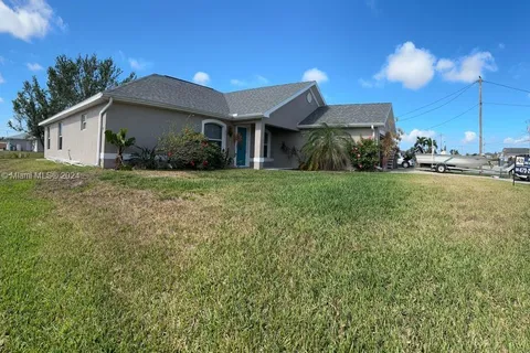 2212 NW 5th ST, Cape Coral FL 33993