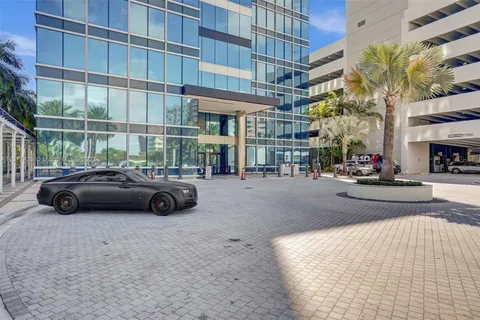 18851 NE 29th Ave # 601, Aventura FL 33180