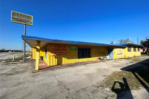 2860 S Kings Hwy, Fort Pierce FL 34945