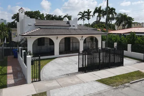 1721 SW 24th Ter, Miami FL 33145