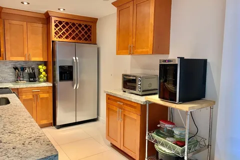 3901 S Ocean Dr # 10Z, Hollywood FL 33019