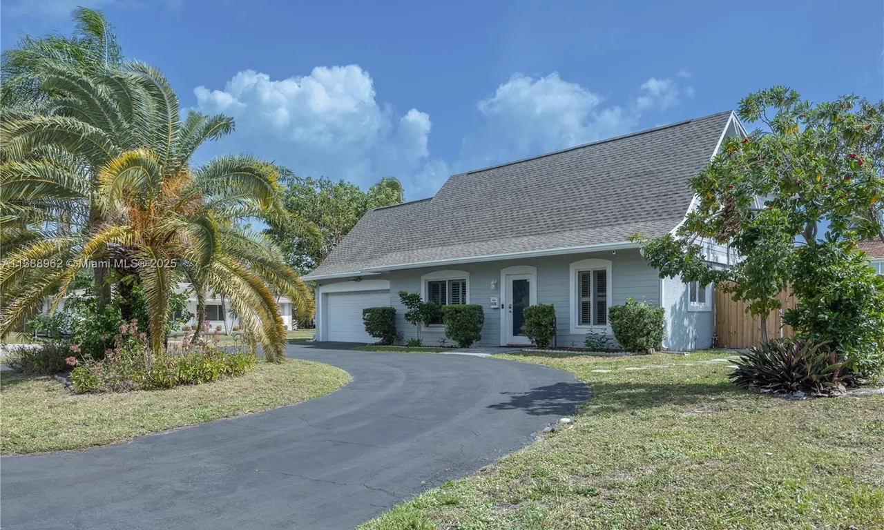 1690 NE 25th Ave, Pompano Beach FL 33062