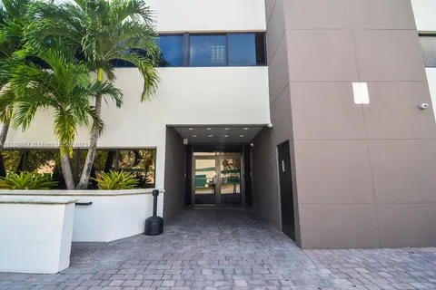 5600 SW 135th Ave # 206, Miami FL 33183