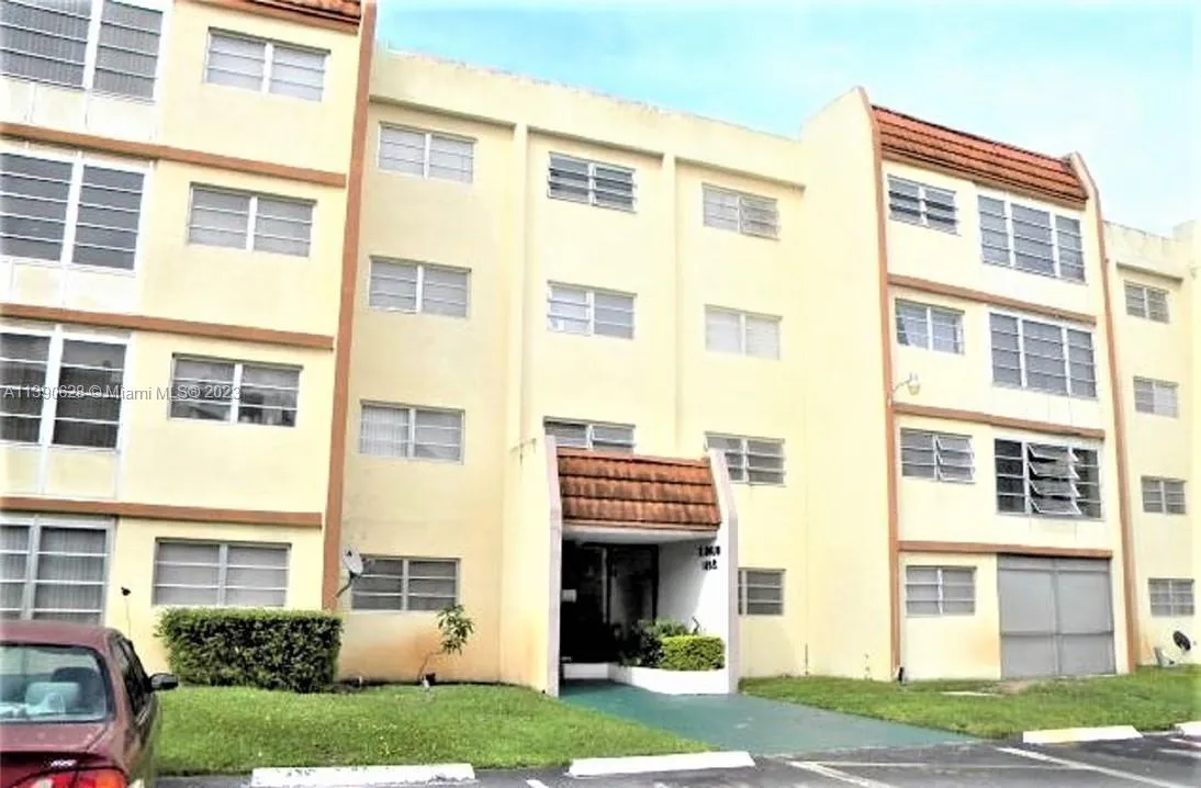 2451 NW 41st Ave # 302, Lauderhill FL 33313