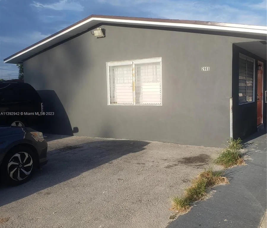 2865 NW 22nd Ave, Miami FL 33142