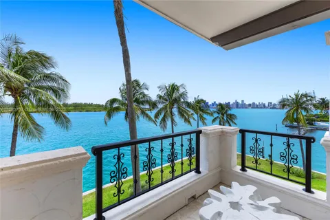 2436 Fisher Island Dr # 5306, Miami Beach FL 33109