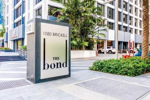 1080 Brickell Ave # 3901, Miami FL 33131