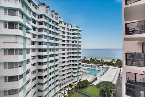 5225 Collins Ave # 1216, Miami Beach FL 33140