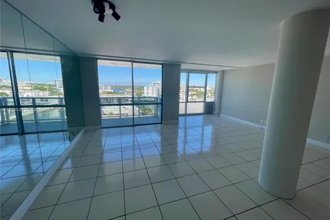 900 Bay Dr # 903, Miami Beach FL 33141