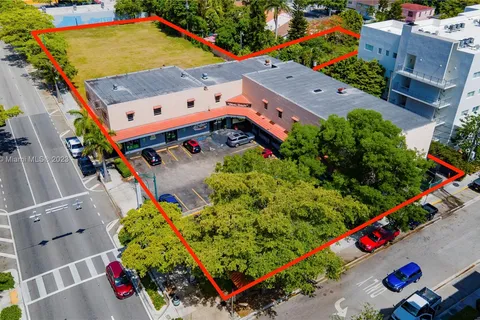 901/922/939/955/965 & 922 SW 8th St, Miami FL 33130