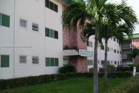 1420 Atlantic Shores Blvd # 326, Hallandale Beach FL 33009