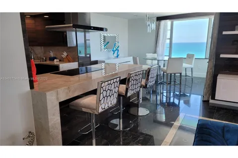 5255 Collins Ave # 15D, Miami Beach FL 33140