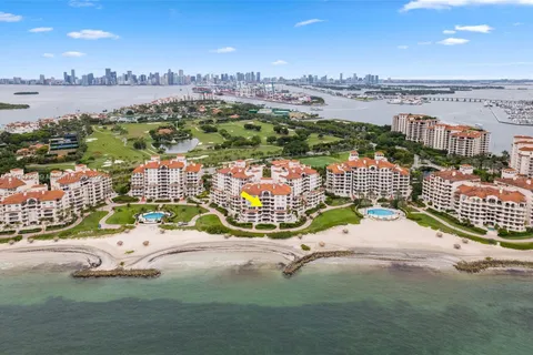 7744 Fisher Island Dr # 7744, Miami FL 33109